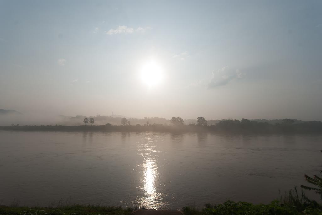Namkhong Riverside Chiang Khong Exterior foto
